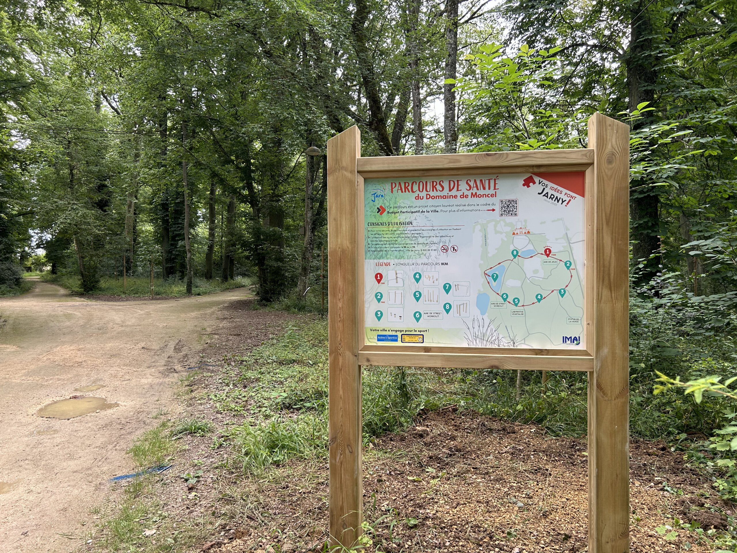 Panneau du parcours de santé de Moncel